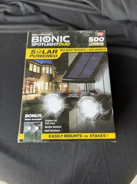 Mo7782 Bell & Howell 500 Lumen Bionic Spotlight Duo Solar Dual Head Outdoor Motion Sensor