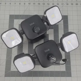 Bas0410u Blink Outdoor 4 Floodlight Led Mount Accessory No Camera Lot Of 2