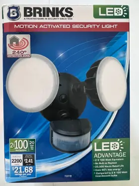 7001b Brinks Led Dual Lamp Motion Activated Security Floodlight