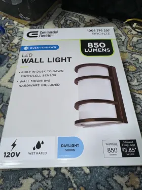 1008-376-297 Commercial Electric 017801737035 Led Wall Light Bronze 850 Lumens Box Of 4