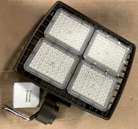 Grd150-pc-4k-bz Commercial Electric 1300w Bronze Area Light Fixture And Photocell