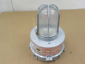 Cooper Vmvm-2c-175-gp127/220/254/2tn Hazmat Champ Vmv Series Luminaire Light Fix