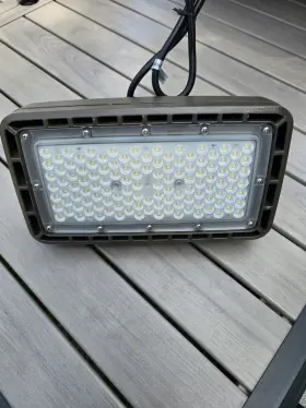Ntf-a-nm-n6-10l-40k-ul-bz Cree Noctura Outdoor Led Flood Light 64w 4000k Bronze 120-277v