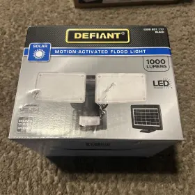 Dfi-0654-bk Defiant Solar-powered Outdoor Security Light With 1000 Lumens