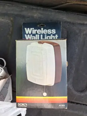 41-1021 Dorcy New Nos Vintage International Wireless Wallight