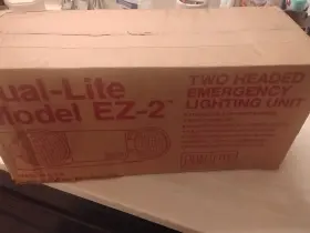 Cc6wh Dual- Lite Dual-lite Model Ez-2 Two Headed Emergency Lighting Unit Incandescent Lamp New
