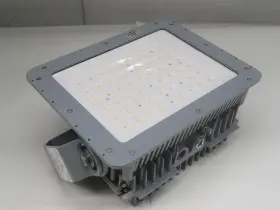 Fmva13lcy-unv34-76 Eaton Flood Light T251907