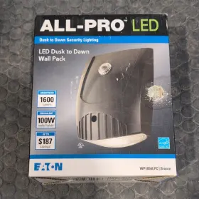 Wp1850lpc Eaton All-pro Led Wall Pack 1600 Lm Dusk-to-dawn Bronze Outdoor