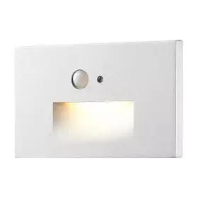 Edvivi 445019057011 Hardwired White Motion Sensing Led Stair Light With And Photocell Sensor