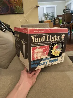 Lc175m Electripak Mercury Vapor Yard Light 175 Watts Unopened