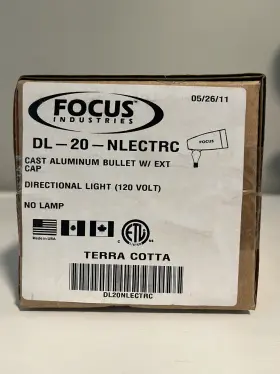 Dl-20-nl-blt Focus Industries Dl-20 120v Par Floodlight - Cast Aluminum Bullet Style