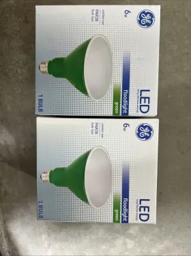 Ge 043168502771 2x 6w Led Long Life Floodlight Green Color Outdoor Par 38 Bulb Type