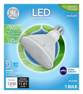 93130318 Ge 3 Pack - Led Indoor/outdoor Floodlight Par38 Daylight Medium Base 15 Watts 931