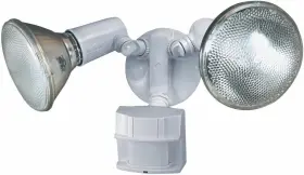 17000269 Globe Electric 168141249129 110-degree 240 W Twin Head White Hardwired