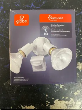 17000270 Globe Electric Motion Sensor Security Flood Light Outdoor Spotlight
