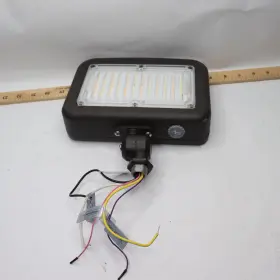Gfll70fsunvdbzk Halo Outdoor Integrated Led Flood Light Selectable Cct 7000 Lm Large