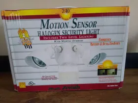 Cb-2009-wh Heath Zenith Motion Sensor Security Flood Light Halogen