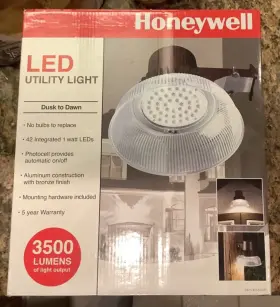 Ma0201 Honeywell 884617009492 Led Outdoor Dusk To Dawn Utility Light Nib 3500 Lumens