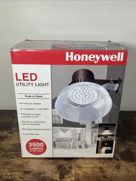 Honeywell 884617009621 Led Outdoor Utility Light Dusk To Dawn 3500 Lumens