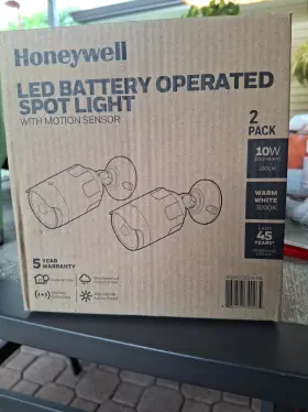 A02ac012h-06 Honeywell Led Battery Operated Spotlight With Motion Sensor-2 Pack