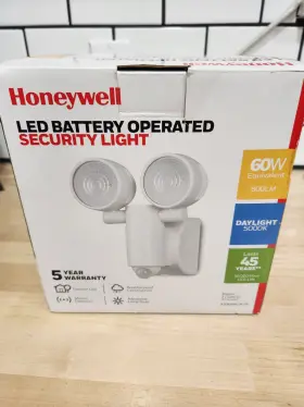 A20ab061m-06 Honeywell Led Battery Operated Security Light 60w Adjustable Lamp Heads