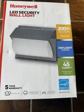 Me022051-82sl Honeywell Led Security Wall Light 2000lm 5000k Weatherproof