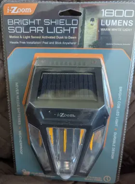 Wmsl56106 I-zoom Bright Shield Solar 1800lm Warm White Led Motion Dusk-to-dawn Wall