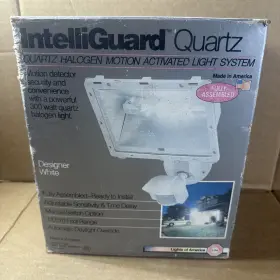 4401 Intelliguard Quartz Motion Activated Light White Model Made In Usa