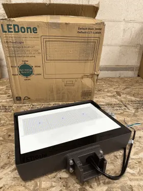 Z-fl0110 Ledone 45000l 130 Degree Bronze Dusk To Dawn Led Flood Light Read Description