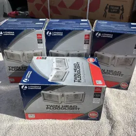 138h7r Lithonia Lighting Lot Of 4 Floodlight Twin Head 300w Halogen Security Light