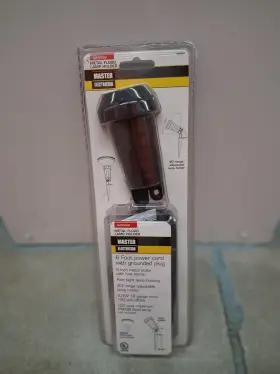 140892 Master Electrician Metal Flood Lamp Holder