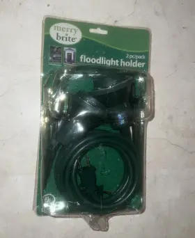 422145 Merry Brite Outdoor Floodlight 6 Foot Cord Holder Kit Uses Par 38 Bulbs 150 Watt