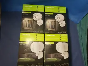 Mr. Beams 815995021080 X4 Battery Powered Weather Proof Motion Sensing Spotlights