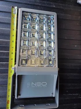 0823b12 Neo Solar Powered Parking Lot Light 24 Led Recharges During The Day Dusk To Dawn
