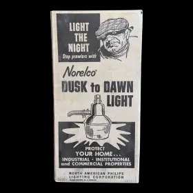 Norelco 33073 Dusk To Dawn Barn Light 250w 120v Mercury Vapor Lamp Vintage Nos