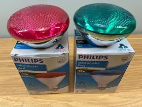 Br38 Philips New Red And Green Indoor / Outdoor Flood Light Bulb 100 W -holidays