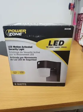 3644366 Powerzone Power Zone Motion Activated Led Security Light Porch Deck Lights 700l Brand New