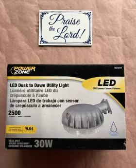 4272274 Powerzone 840017196569 Power Zone 2500 Lumens Light Led Utility Grey 30w Pole