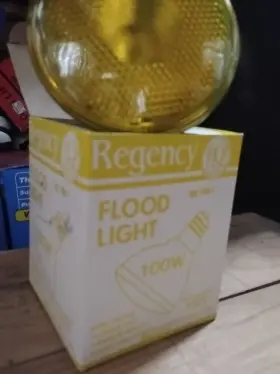 100par-y Regency 100w Par-y Yellow 130v Flood Light Bulb