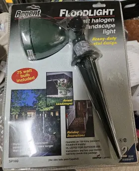 Sp-100 Regent 044427005736 Halogen 100-watt Floodlight/landscape Light Nip Nos