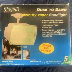 Smv80w Regent Mercury Vapor Automatic Outdoor Flood Light White 80w