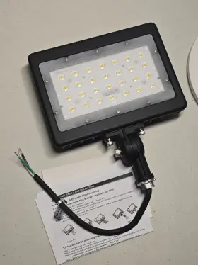 Rg-fl06-50wct1a1-50k Ruggedgrade Led Flood Light 5000k - Black