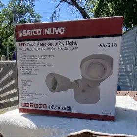 Satco Nuvo 65/210 Led Dual Head Security Light White Outdoor 1900lm