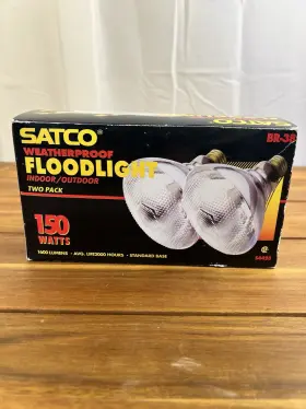 S4423 Satco Weatherproof Floodlight Indoor/outdoor 2 Pack 150 Watts 1600 Lumens
