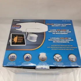 16000329 Sunforce Solar Motion Activated Security Light