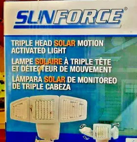 709888 Sunforce Triple Head Solar Motion Activated 180 Led Lights 1200 Lumens New