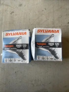 1900 Sylvania 046135145766 Two 2 Halogen Floodlight Indoor Outdoor Lumens 120 Watts Nos