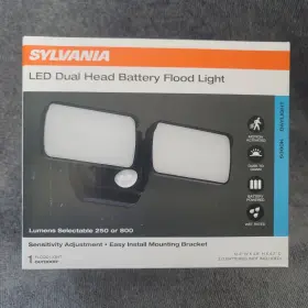 Sylvania 046135669484 Led Dual Head Battery Flood Light Motion Activated