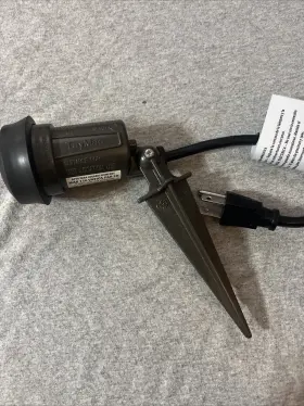 Sl101b Taymac Spikelight Lampholder Kit Incndscnt 150w
