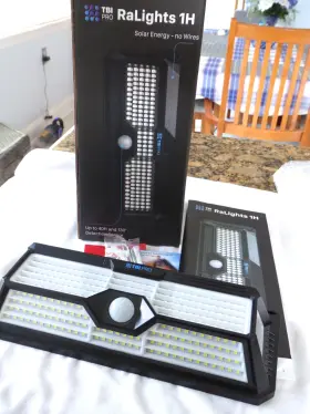 Tbi 850008992995 Ralights 1h Solar Light 298 Led 2500 Lumens